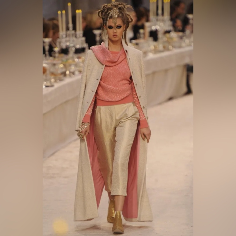 Chanel Paris-Bombay Runway Pink Scarf Cashmere Sweater